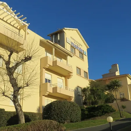 Ξενοδοχείο με διαμερίσματα & Golf Eugenie