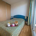 梅尔欧仁妮高尔夫酒店 4* 比亚里茨