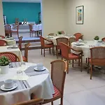 梅尔欧仁妮高尔夫酒店