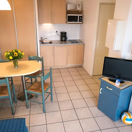 Aparthotel & Golf Eugenie 4*
