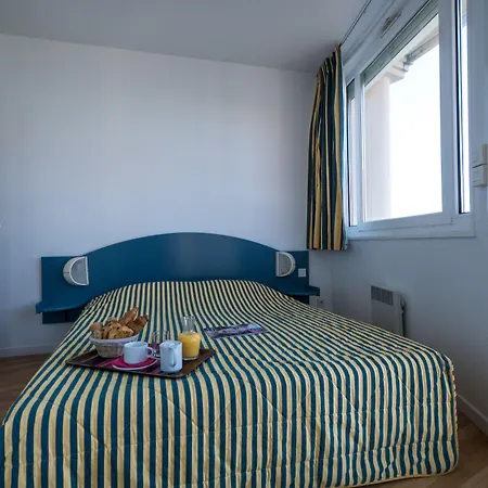 梅尔欧仁妮高尔夫酒店 4* 比亚里茨