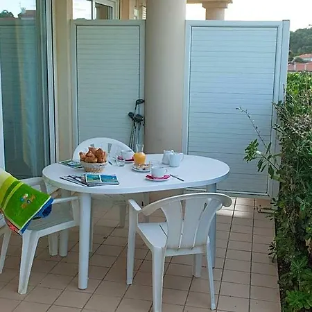 Aparthotel & Golf Eugenie 4*
