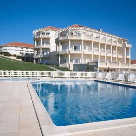 & Golf Eugenie Aparthotel